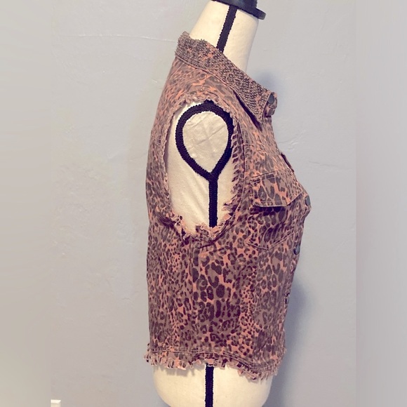 English Rose Leopard Print Denim Jacket - Picture 5 of 12